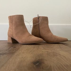 A New Day tan ankle bootie new with tags